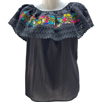 🌸 Embroidered Mexican Blouse – Off-Shoulder Elegant Style
